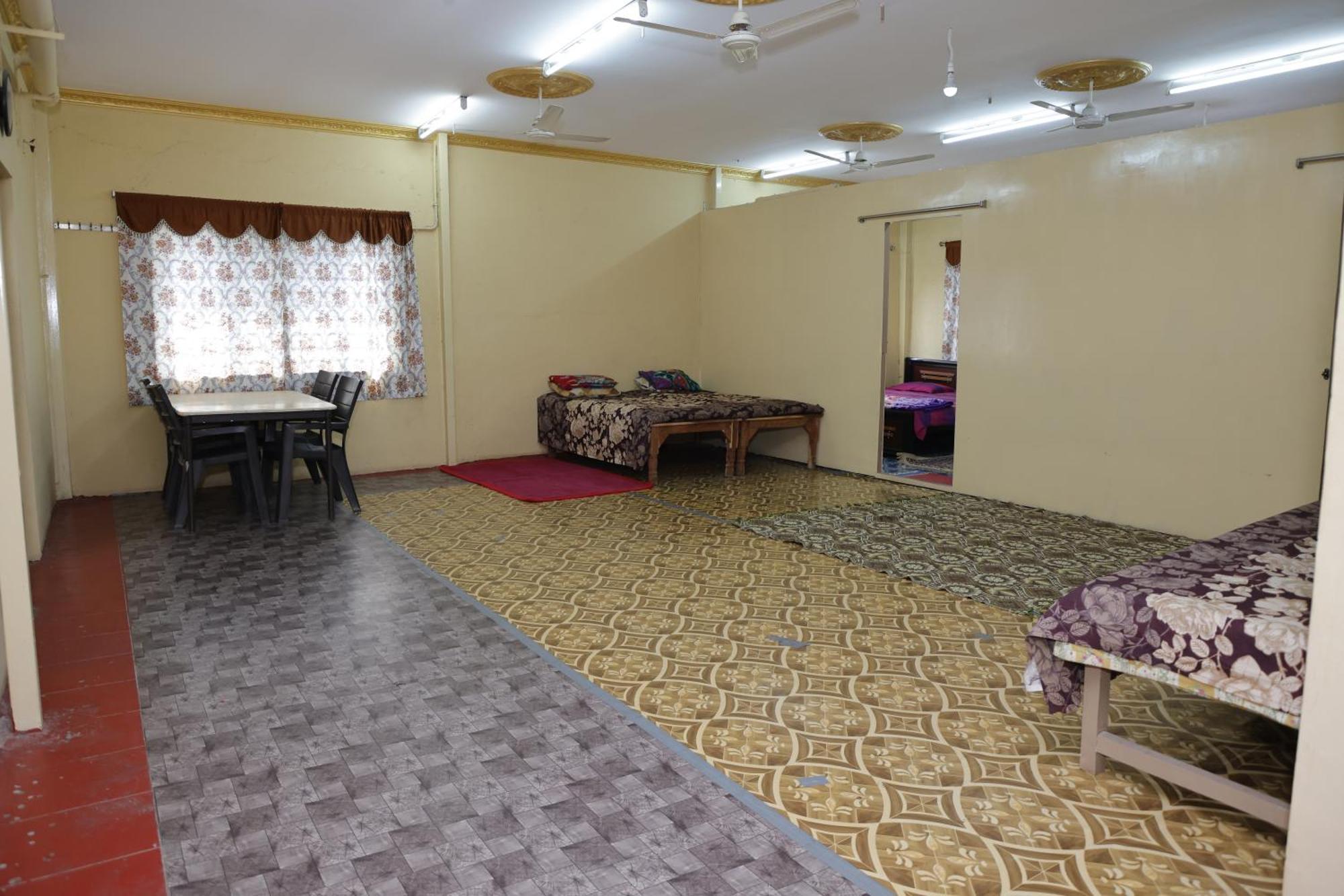 3 Bhk Non-ac For 4 To 10 Guests For Families Apartment